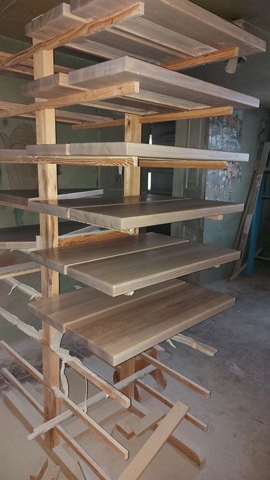 Деревянные ступени.  Ступени из дерева. Ступени для лестницы