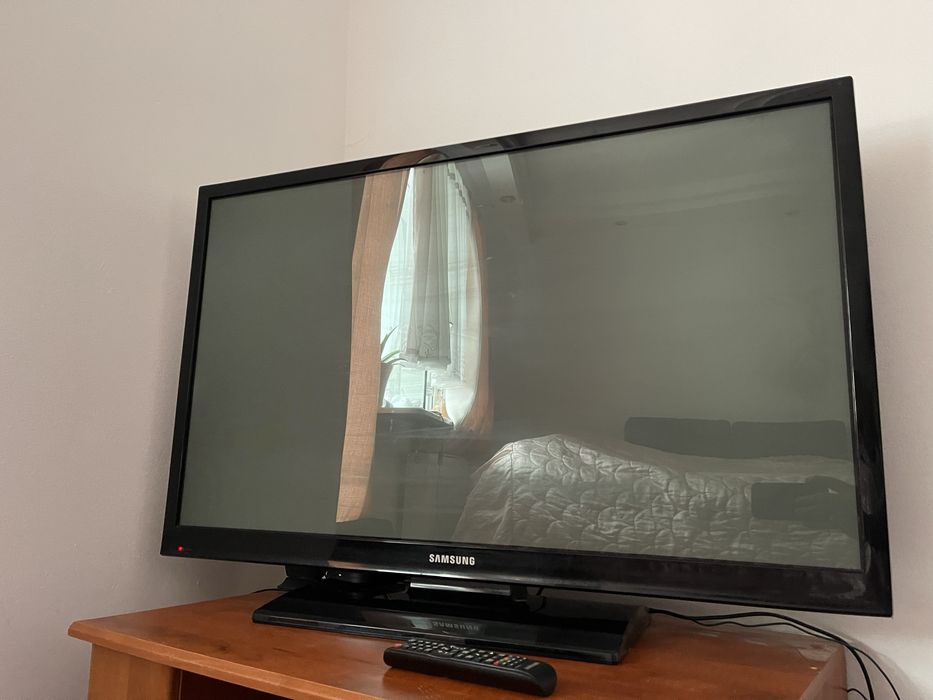 Samsung 43” Plasma HDMI USB ++