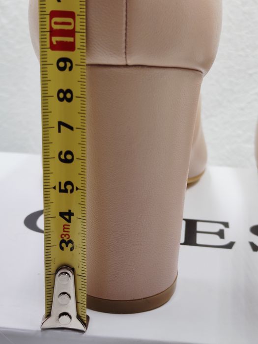 Guess Bettey skórzane czółenka r. 41