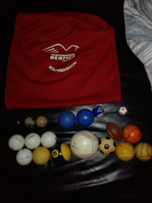 Varias bolas para venda (valor com portes incluidos)64174053761409120