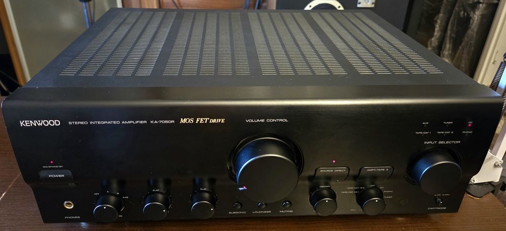 Genialny potężny wzmacniacz Kenwood  KA-7050r, pilot