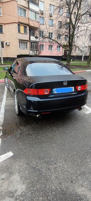 Продам машину Хонда аккорд 7