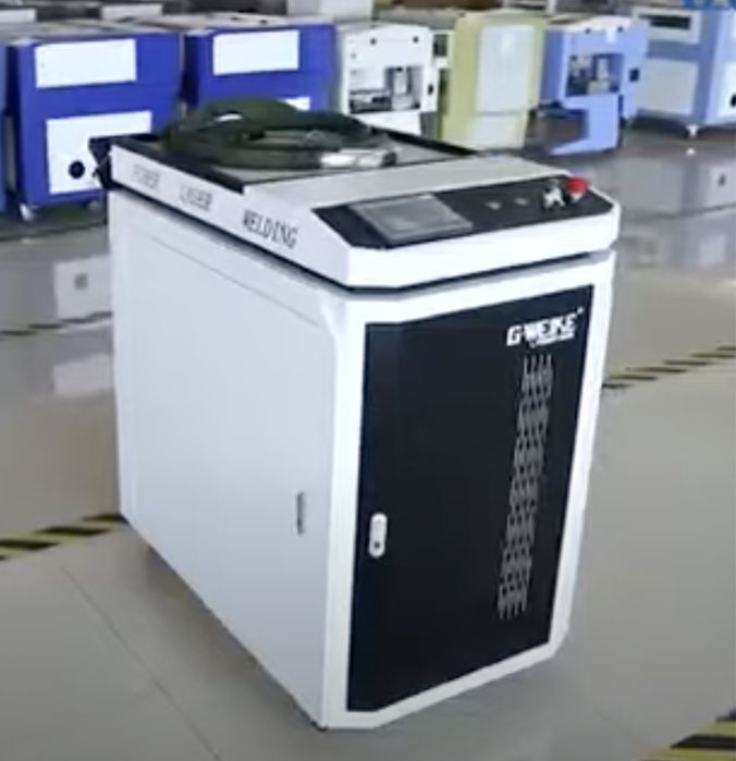 Станок лазерной сварки и очистки и резки LCW2000