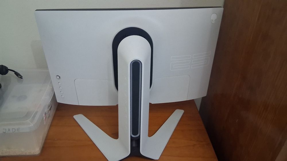 Monitor alienware 240hz 1ms 25 polegadas