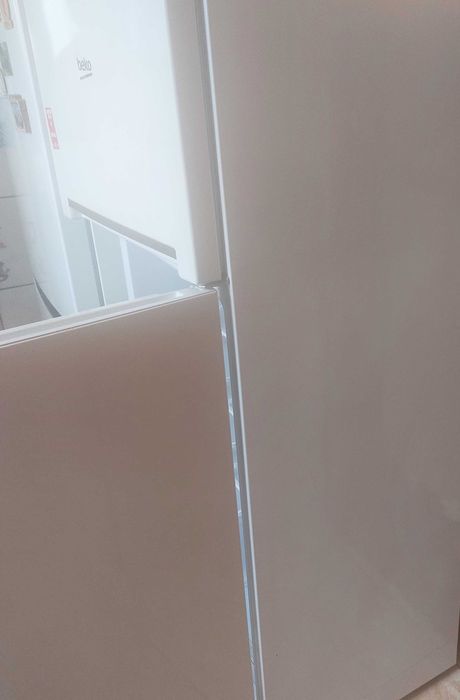 Sprzedam lodówkę