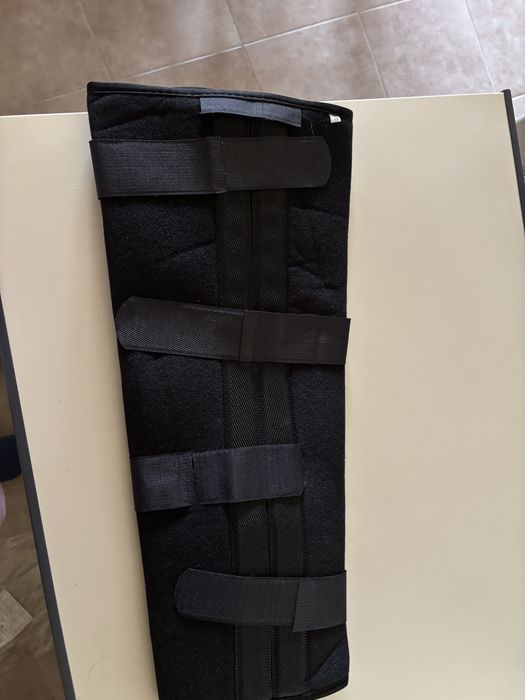 Joelheira ortopédica/ tala imobilizadora