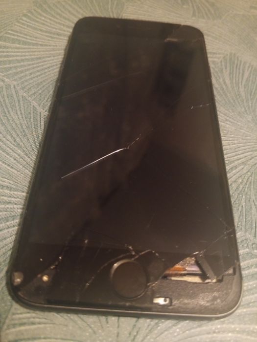 Iphone 8 64 на запчасти с комлектом