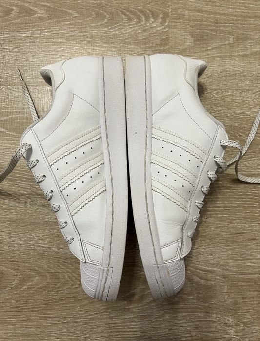 Кросівки Adidas Superstar, Puma, Nike