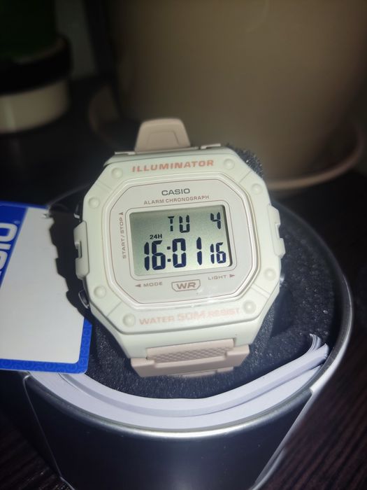 Casio illuminator W218H