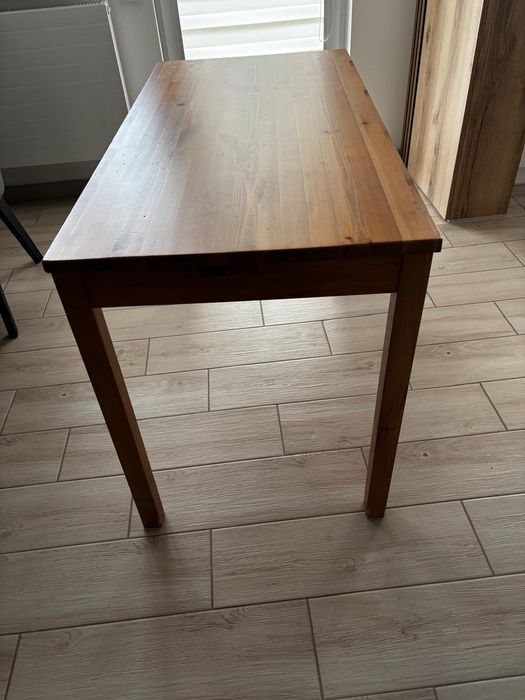 Sprzedam stół drewniany