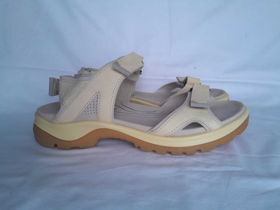 Sprzedam sandaly damskie Ecco