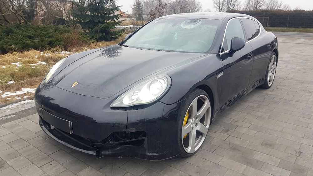 Porsche Panamera 4S Full wyposażenie, wersja europejska, mały przebieg