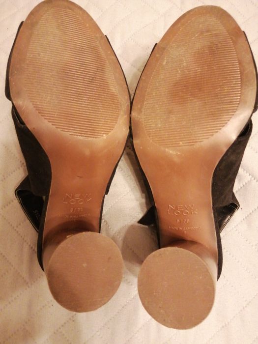 Sandały zamszowe 38/24cm