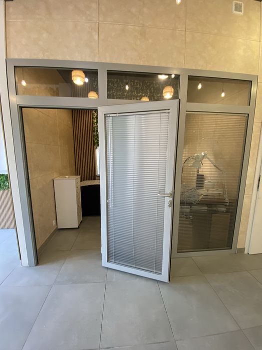 Ściana szklana, witryna szklana, ściana loft, ścianka loftowa