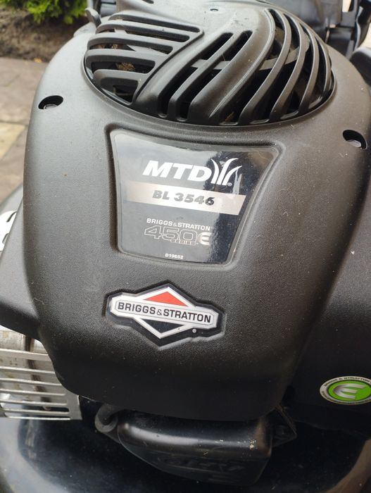 Газонокосарка MTD Briggs & Stratton 450E