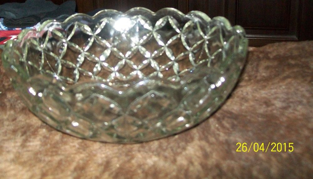 taça de vidro grosso trabalhada