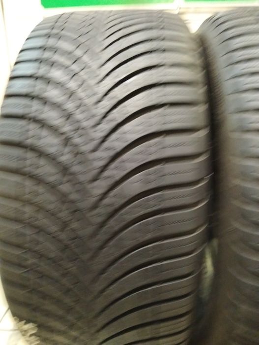 Шини 245 45 17 GOODYEAR 4 seasons пара всесезонні