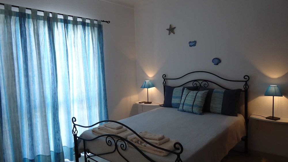 Moradia T3 ferias 400m praia Altura