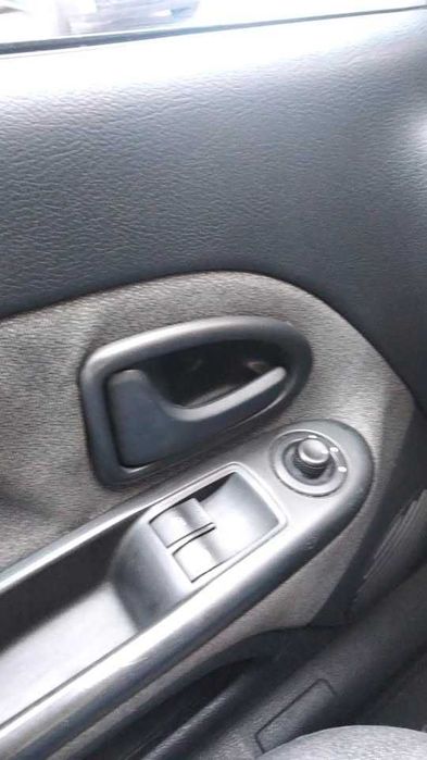 Renault Clio — fotografia 8
