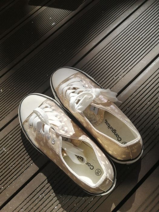 Sapatos mulher desportivos Conguitos dourados c/ corações 36,5