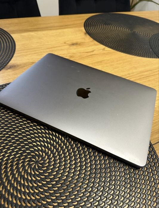Macbook Pro 16gb Intel Core I7