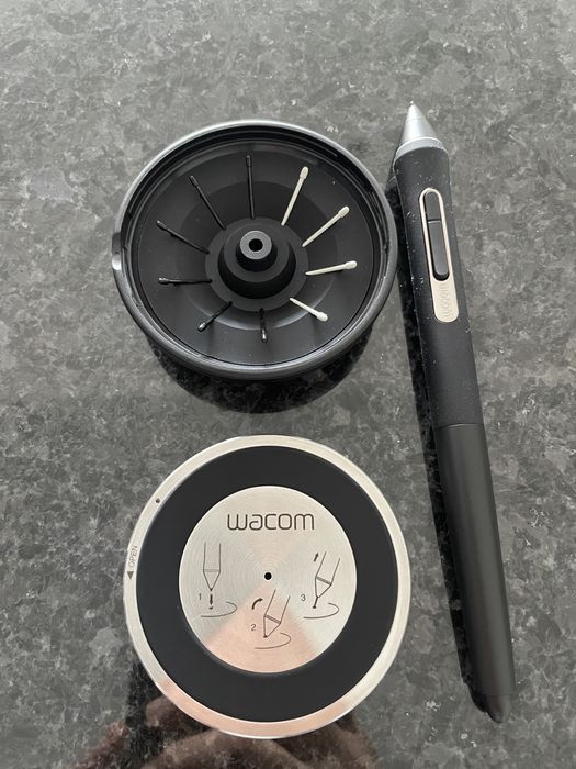 WACOM Intuos Pro S | Mesa digitalizadora (praticamente novo)