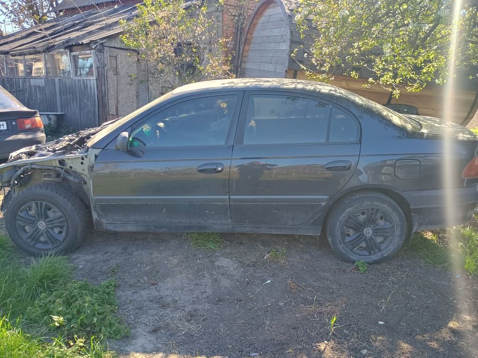 Toyota avensis після дтп на розбор