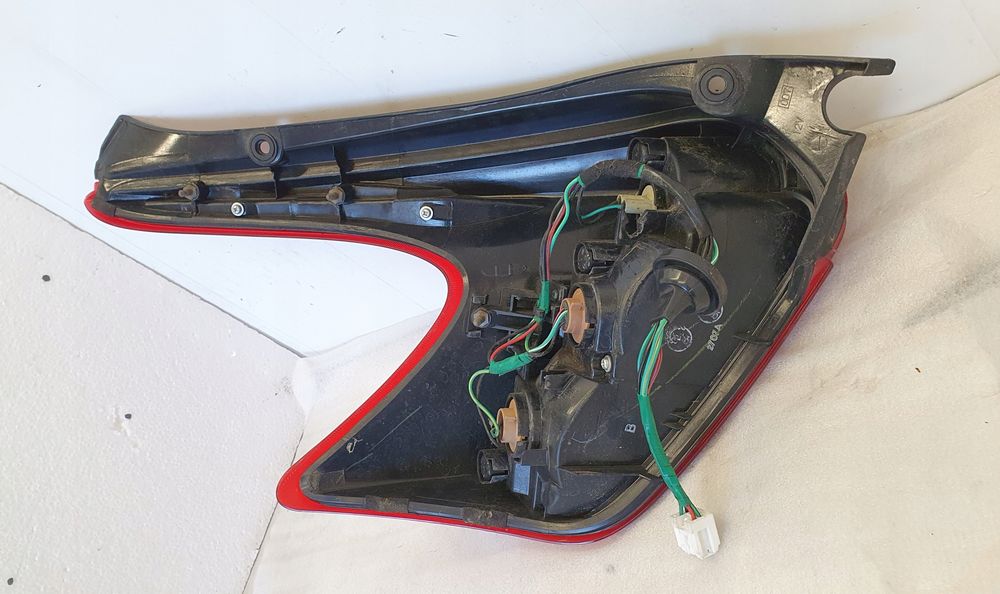 nissan juke i 11 -lampa tył prawa europa oryginał