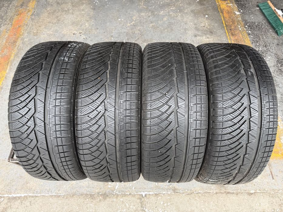 Шини зимові R17 235 45 Michelin PA4 Склад Осокорки RLX