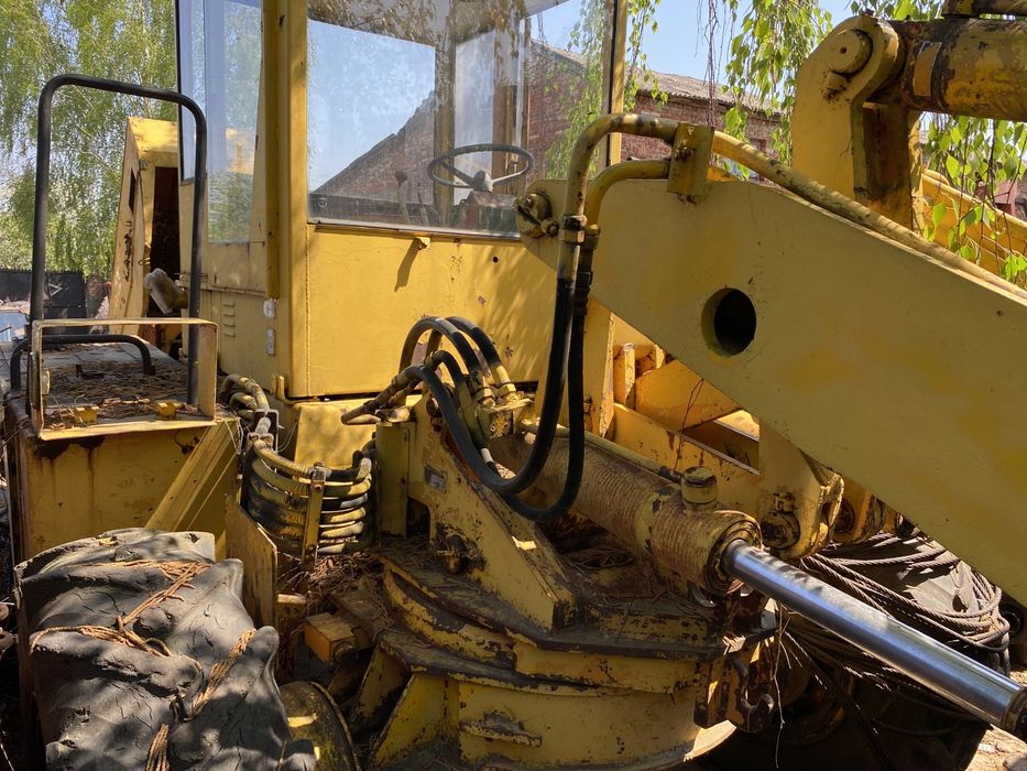 Фронтальний навантажувач UN-053/УН-053, фронтальник UN-053, погрузчик