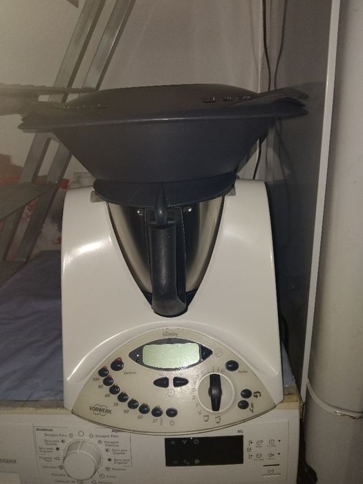 Máquina de cozinha bimby