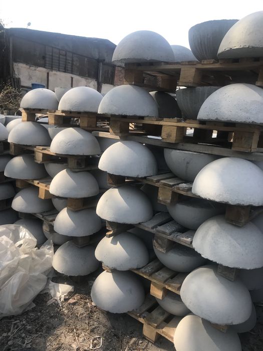 Полусферы бетонные ,столбики антипарковочные