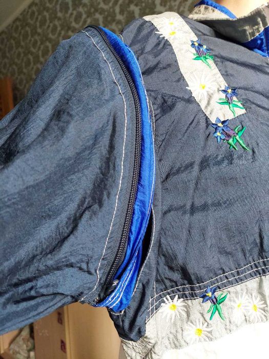 Вінтажна вітровка у стилі 90-х BLUE-LINE SWITZERLAND