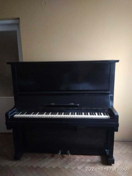 Pianino niemieckie G. Schwechten
