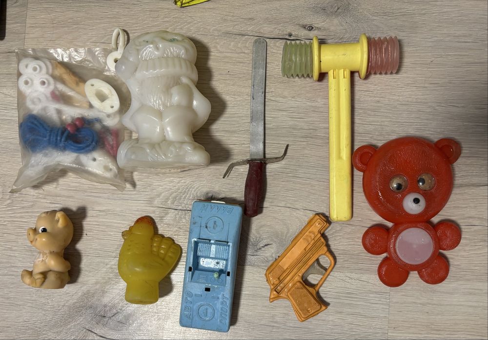 Игрушки по 20 грн