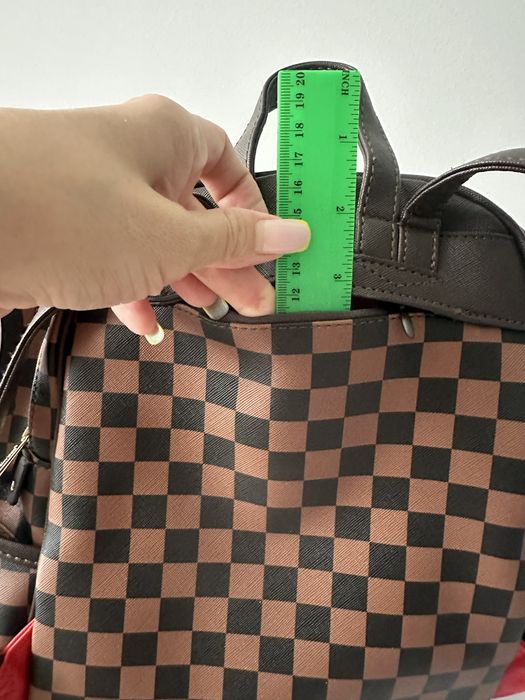 Продам Рюкзак spraygrounds