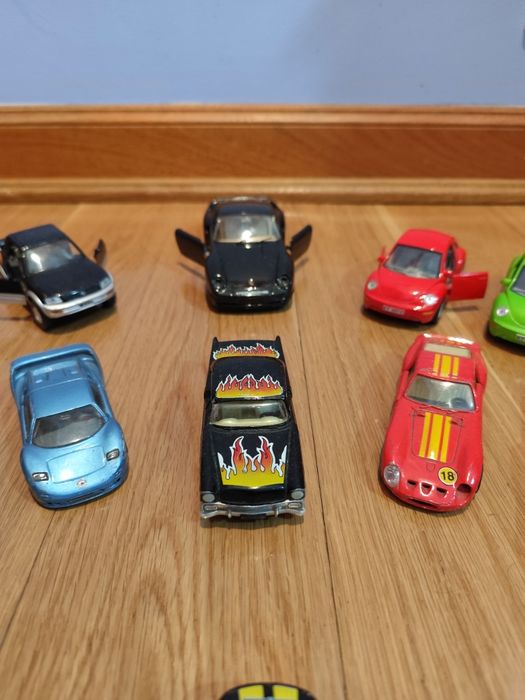 Conjunto carrinhos - inclui Porsche, Volkswagen e Jipe