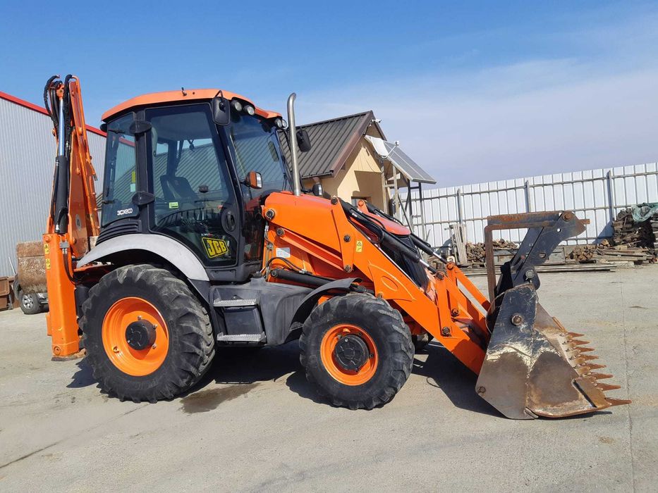 екскаватор-навантажувач 3СХ