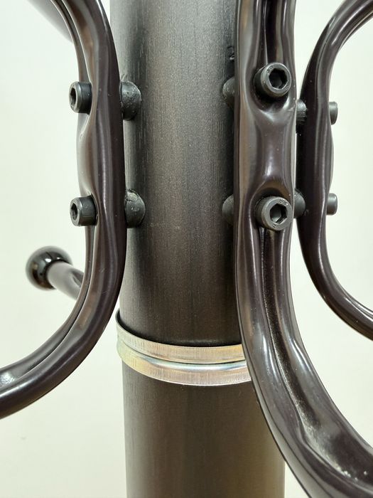 Вішалка для одягу (темне коричневе дерево)