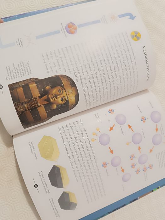 A Matéria. Enciclopédia Pedagógica Universal. Como Novo