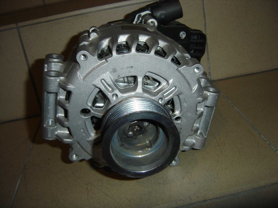 Alternator AUDI Q7 SQ7 quattro 55 Mild Hybrid e-tron 50 45              Start Stop