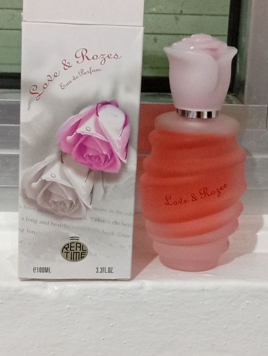 Eau de Parfum Love & Rozes novo em caixa