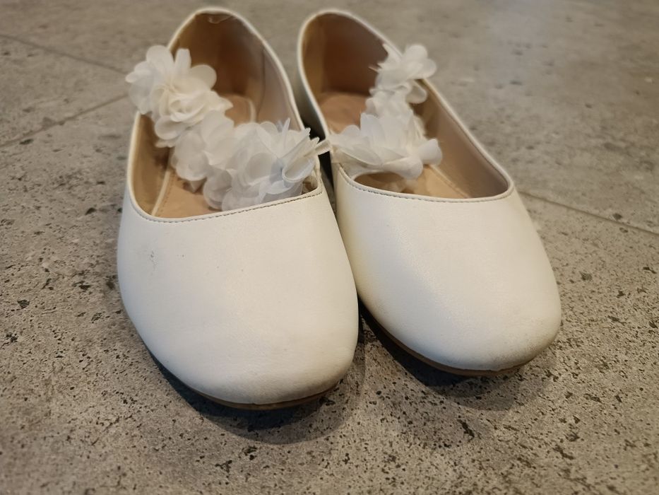 Baleriny r. 36 białe skóra ecru