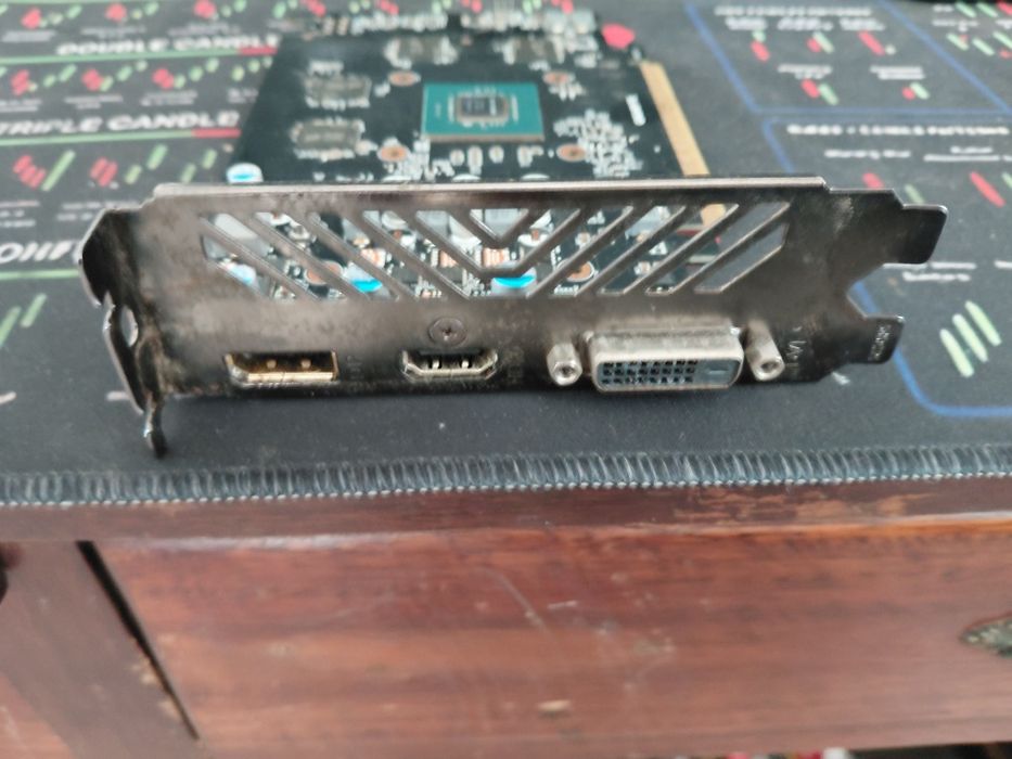 Placa Gráfica Gigabyte GeForce GTX 1050 Ti 4GB GDDR5