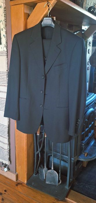 Sunset Suits, Garnitur trzyczęściowy
