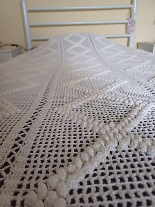 Colcha de renda NOVA
