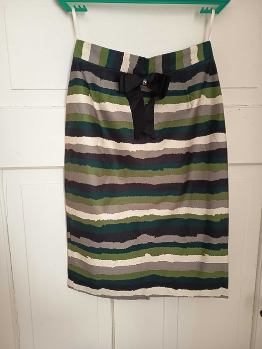 Urocza spódnica z podszewką z Simple