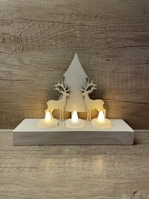 Drewniana dekoracja świąteczna LED – Renifery + Choinka