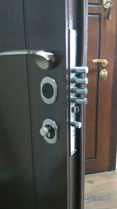 Замки. Продажа Установка Замена Ремонт Врезка Вскрытие Замков