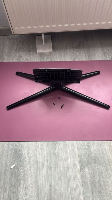 Podstawa noga stopa plus śruby TV SAMSUNG UE40ES6100